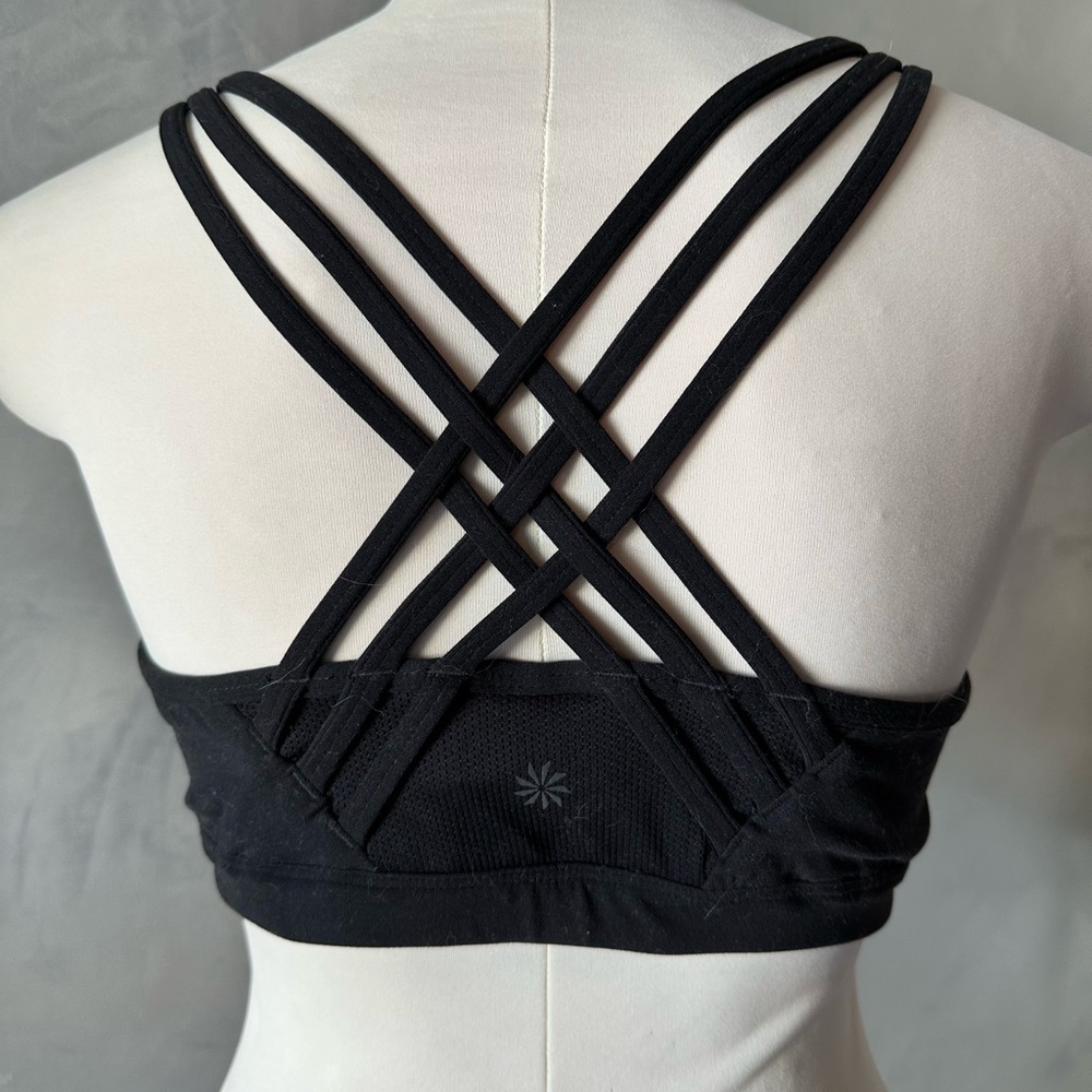 NWOT Athleta black Sports Bra - size M